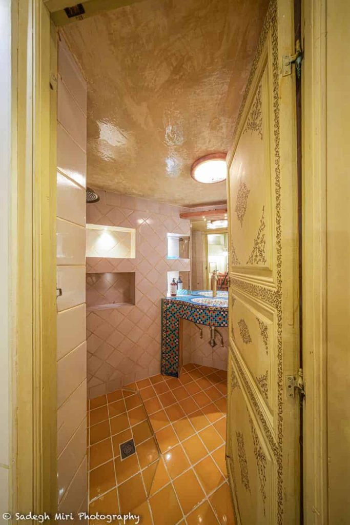 shirazihouse-Mogharnas room (6)