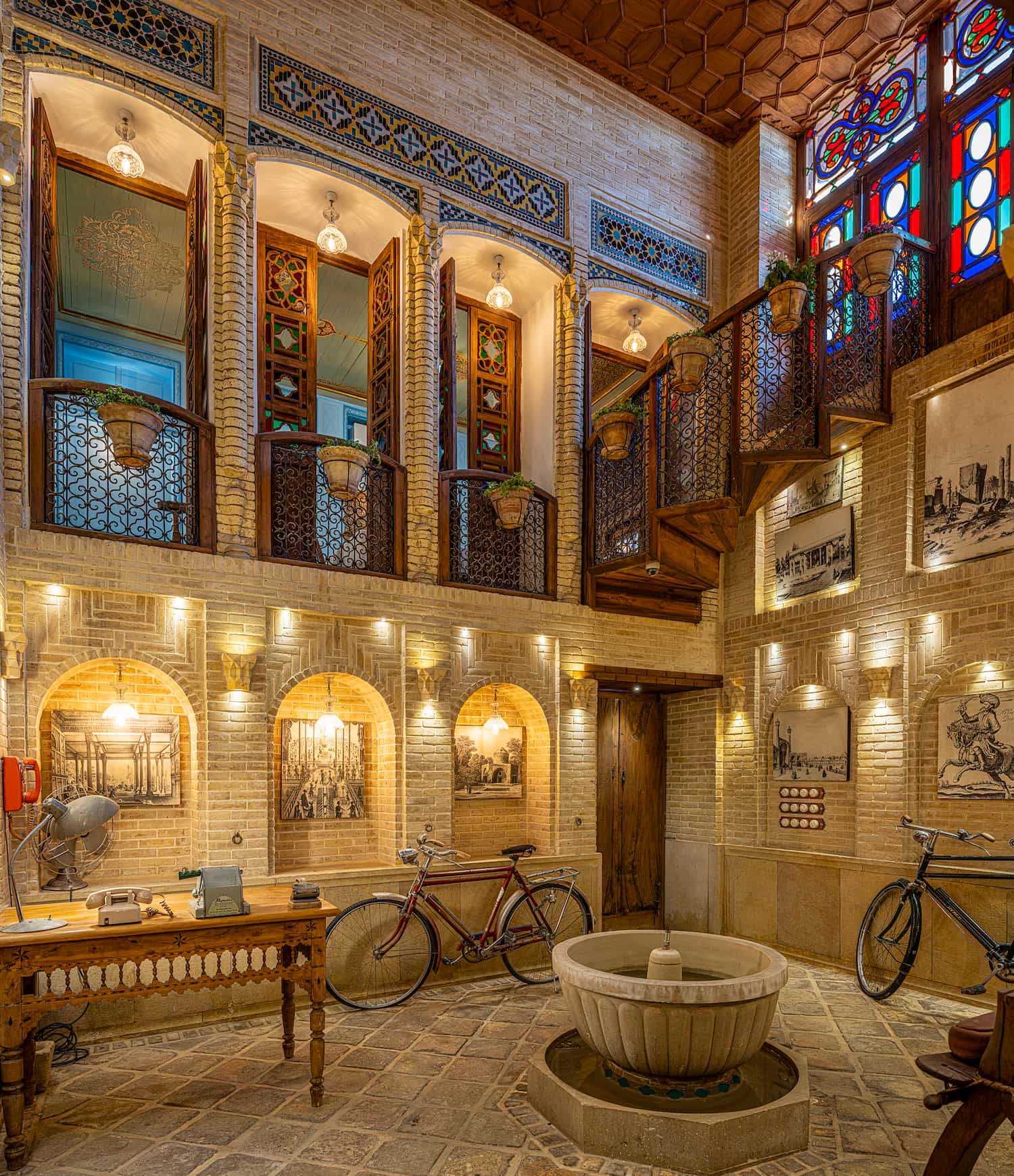 Shirazi House - Hashti (3)