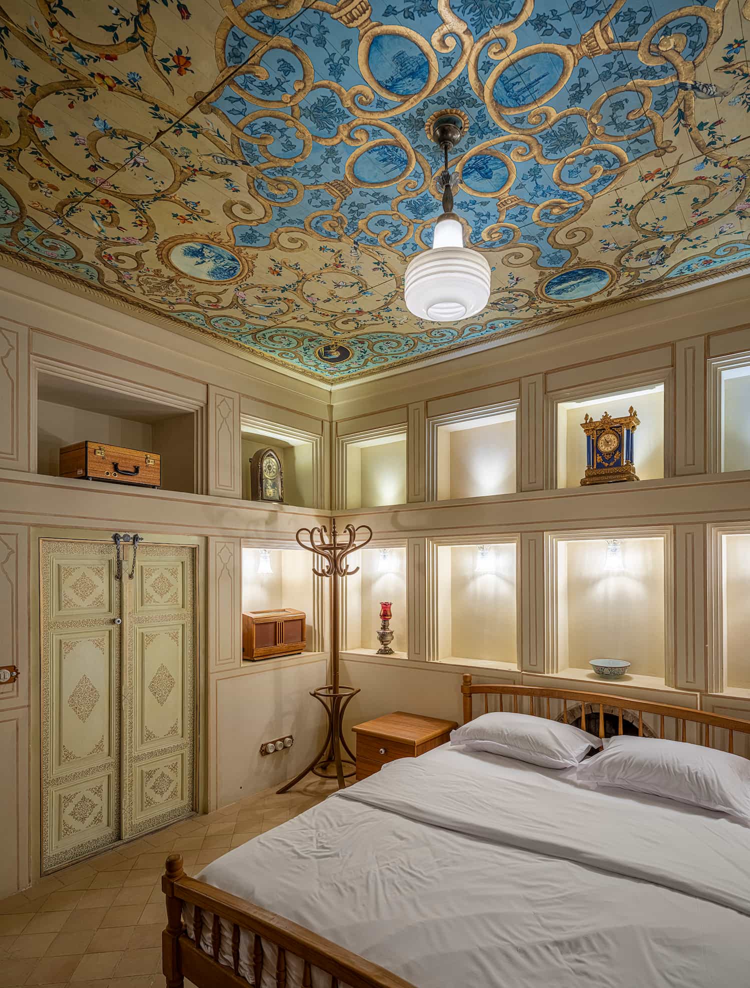 Shirazi House - Moqarnas Room and Corner (8)